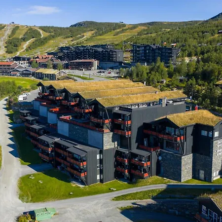 Sentral Og Moderne Med Heis Og Garasje Semesterbostad